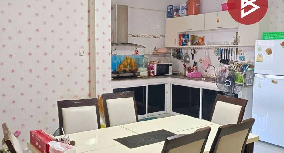 For sale 4 bedrooms house in Sattahip, Pattaya