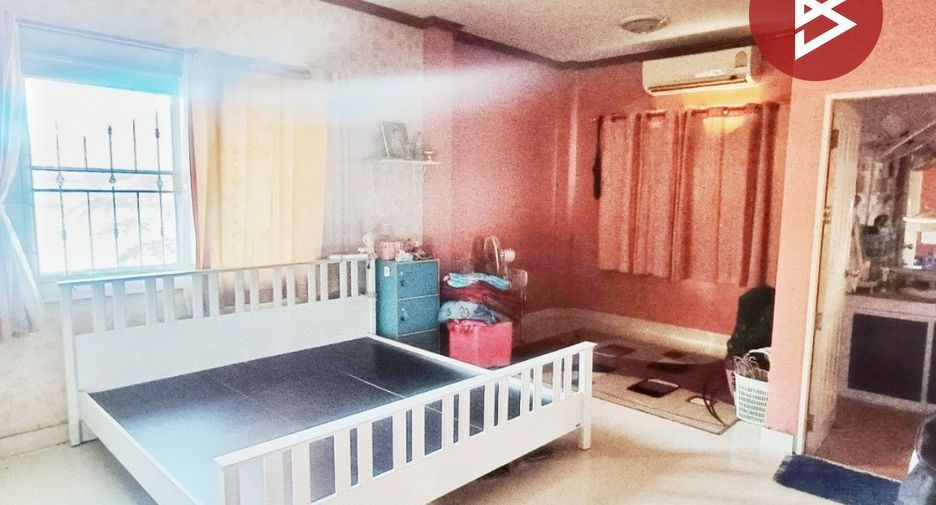 For sale 4 bedrooms house in Sattahip, Pattaya
