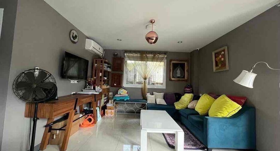 Apartment zum Kauf mit 44 Zimmer in Phra Khanong, Bangkok