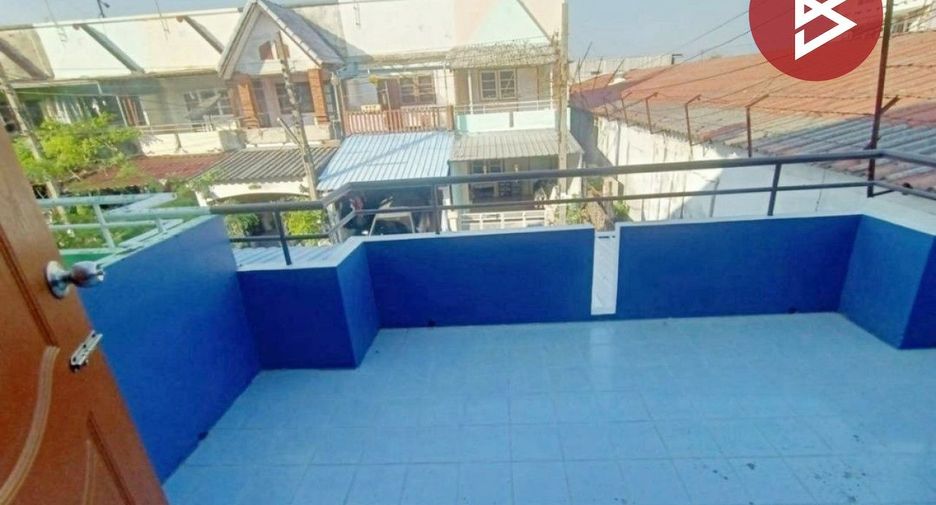 Casa adosada en venta de 2 habitaciones en Bang Sao Thong, Samut Prakan
