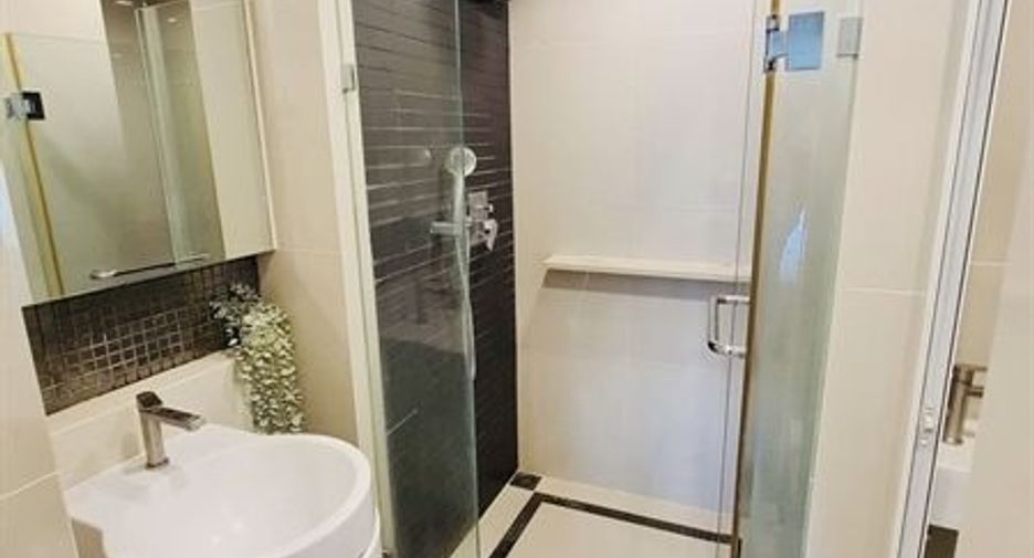 Condo en venta de 1 habitaciones en Phra Khanong, Bangkok