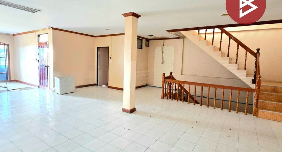 For sale 4 bedrooms retail Space in Mueang Roi Et, Roi Et