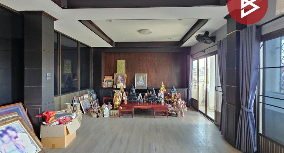 For sale 4 bedrooms retail Space in Mueang Roi Et, Roi Et