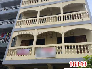 For rent 6 bedrooms retail Space in Din Daeng, Bangkok