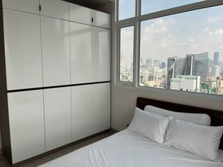Wohnung zur Miete mit 1 Zimmer in Bang Rak, Bangkok