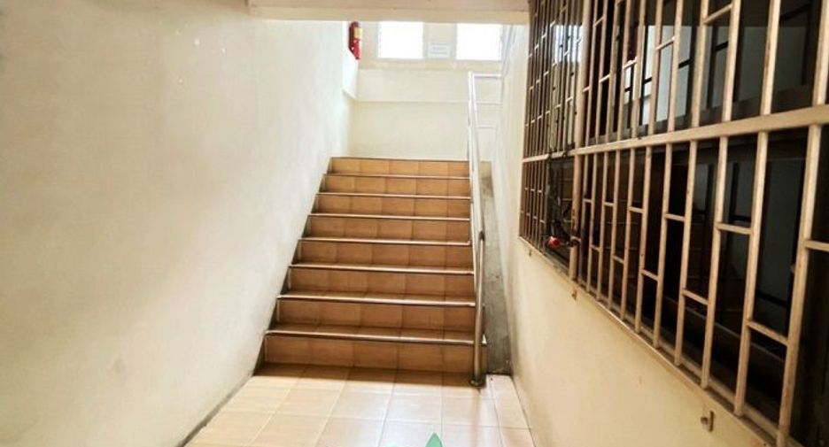 À vendre 44 chambres local commercial à Bang Phli, Samut Prakan