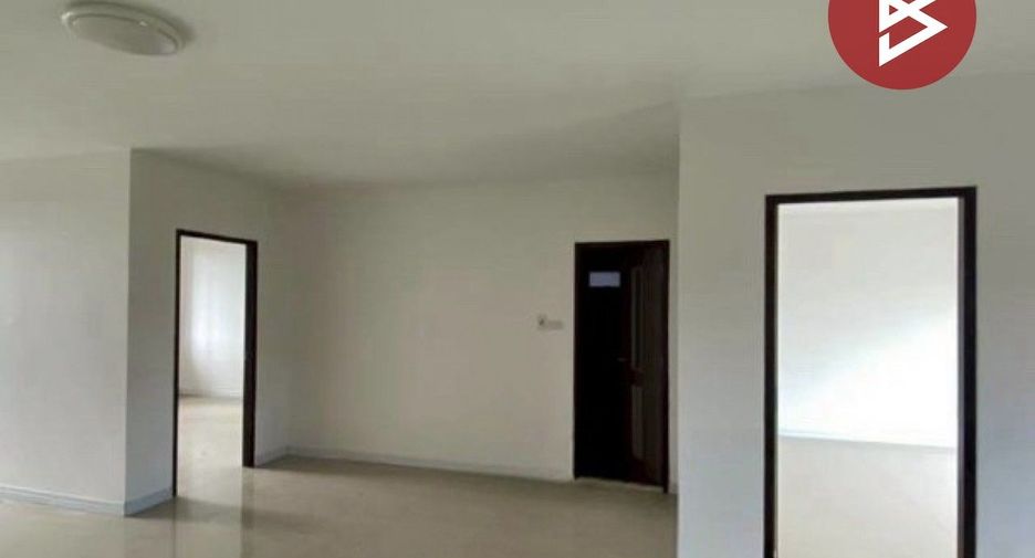 Gewerbefläche zum Kauf mit 4 Zimmer in Mueang Phitsanulok, Phitsanulok