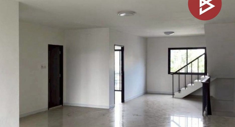 Gewerbefläche zum Kauf mit 4 Zimmer in Mueang Phitsanulok, Phitsanulok