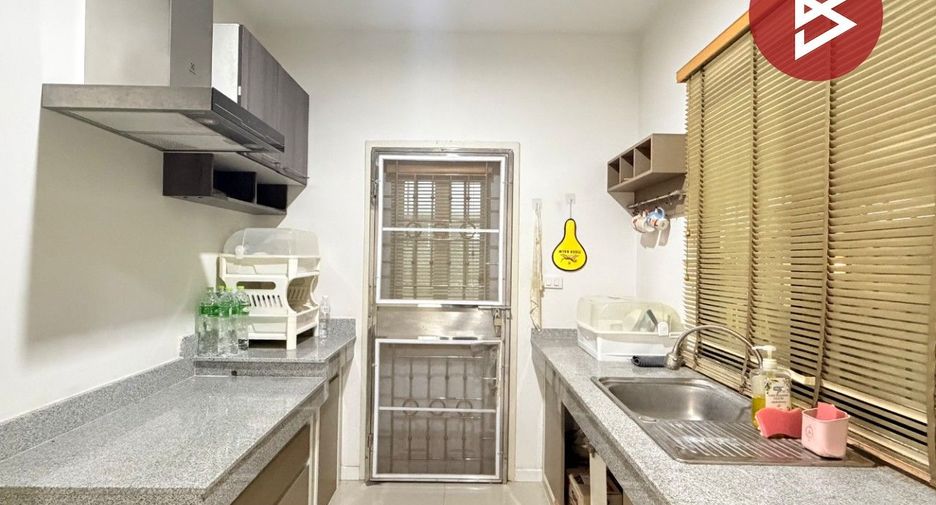 Casa en venta de 3 habitaciones en Ban Pho, Chachoengsao