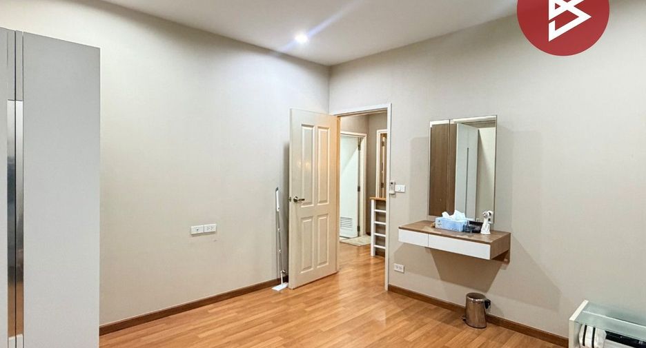 Casa en venta de 3 habitaciones en Ban Pho, Chachoengsao