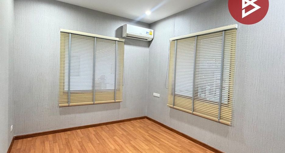 Casa en venta de 3 habitaciones en Ban Pho, Chachoengsao
