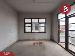 For sale 3 bedrooms retail Space in Mueang Samut Prakan, Samut Prakan