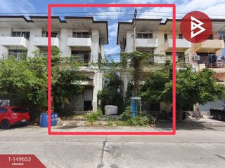 For sale 3 bedrooms retail Space in Mueang Samut Prakan, Samut Prakan