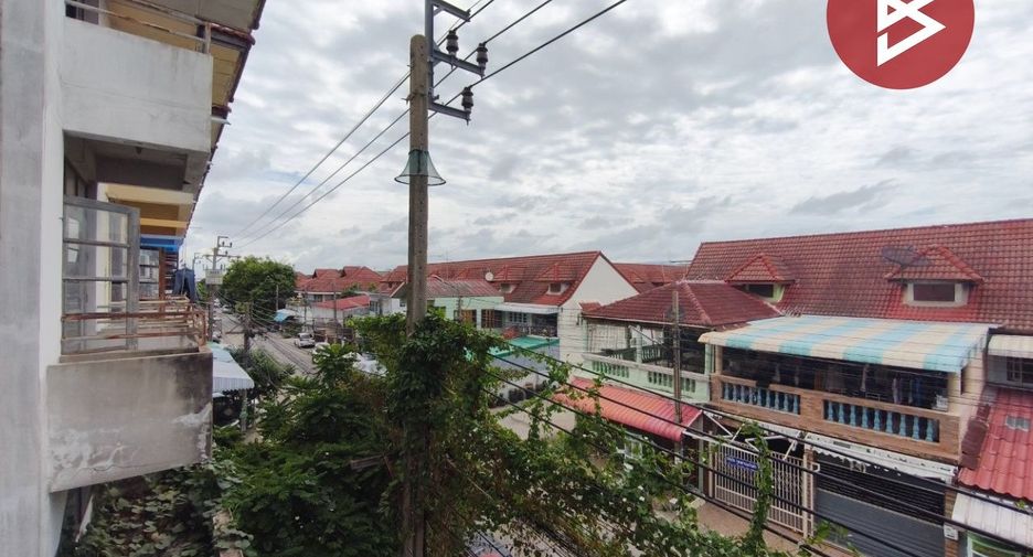For sale 3 bedrooms retail Space in Mueang Samut Prakan, Samut Prakan