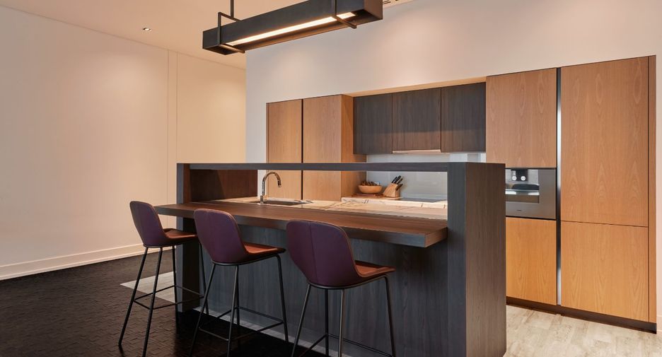 For sale 3 bedrooms condo in Sathon, Bangkok