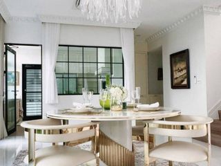 For sale 4 ベッドルーム townhouse in Saphan Sung, Bangkok