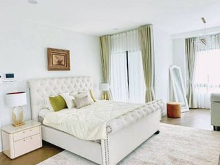 For sale 4 ベッドルーム townhouse in Saphan Sung, Bangkok