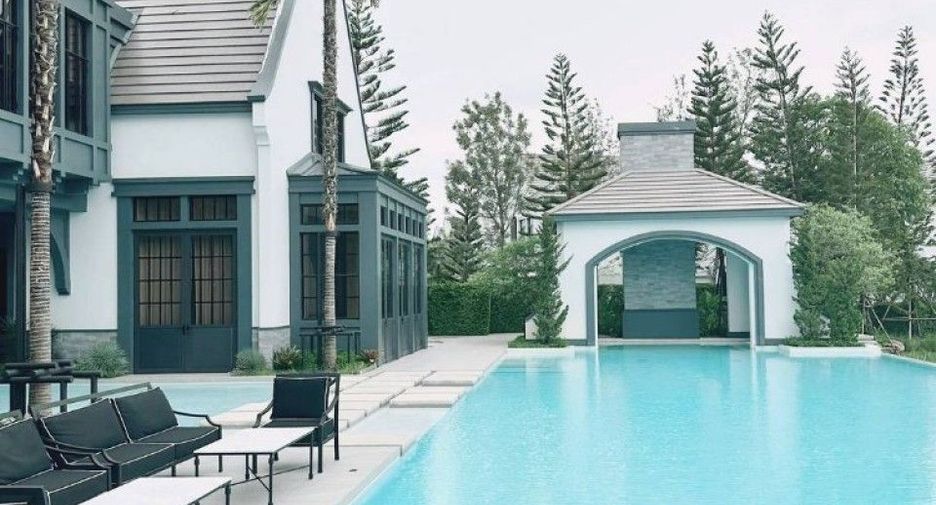 For sale 4 ベッドルーム townhouse in Saphan Sung, Bangkok