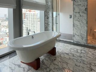 For sale 3 bedrooms condo in Sathon, Bangkok
