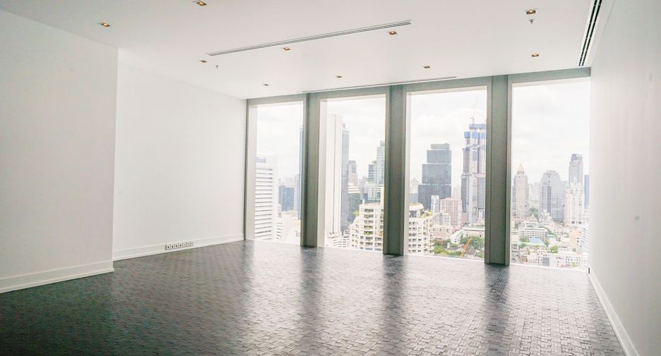 For sale 3 bedrooms condo in Sathon, Bangkok