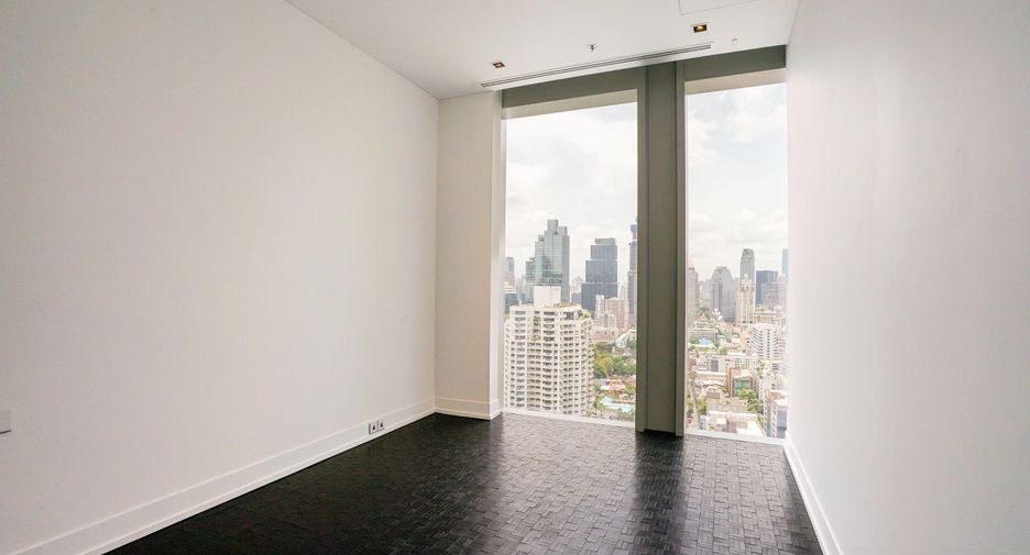 For sale 3 bedrooms condo in Sathon, Bangkok