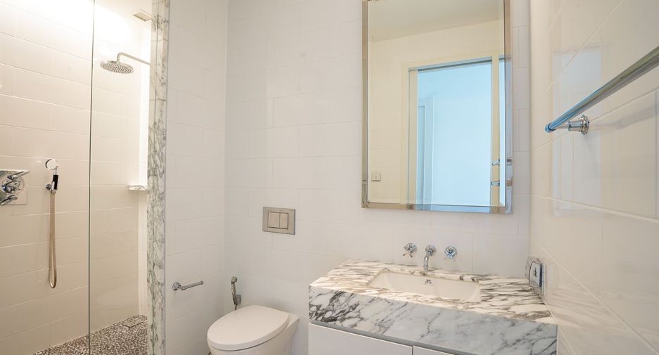 For sale 3 bedrooms condo in Sathon, Bangkok