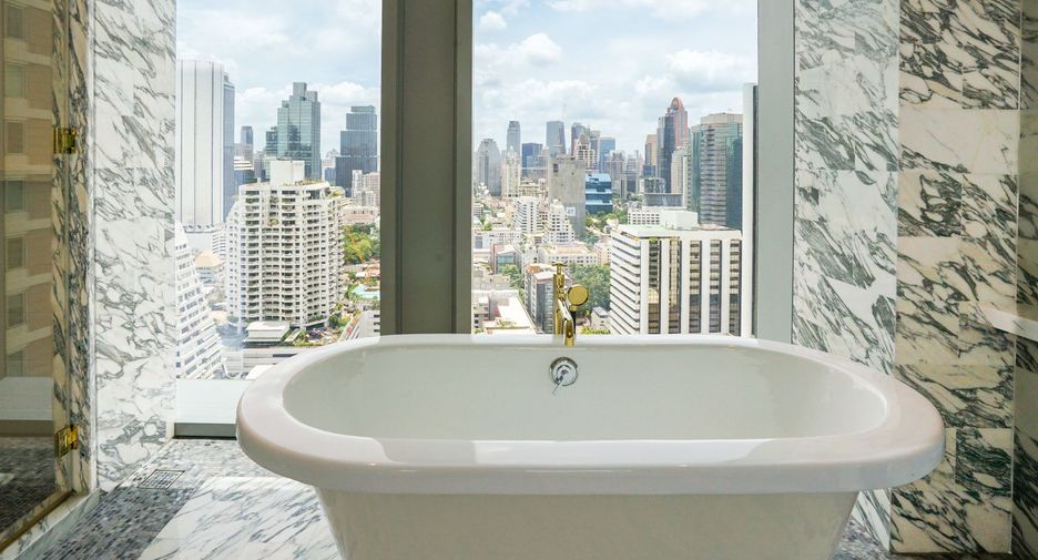 For sale 3 bedrooms condo in Sathon, Bangkok