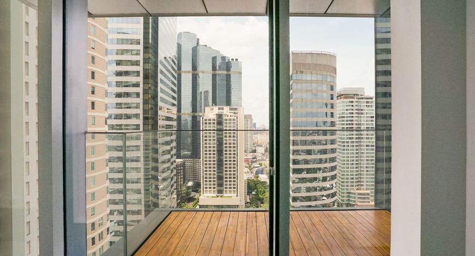 For sale 3 bedrooms condo in Sathon, Bangkok