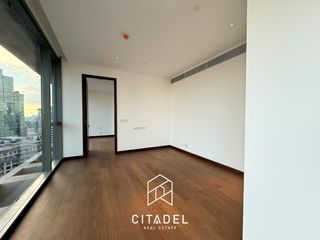Condo en venta de 2 habitaciones en Bang Rak, Bangkok