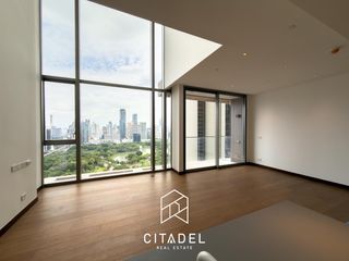 Condo en venta de 2 habitaciones en Bang Rak, Bangkok