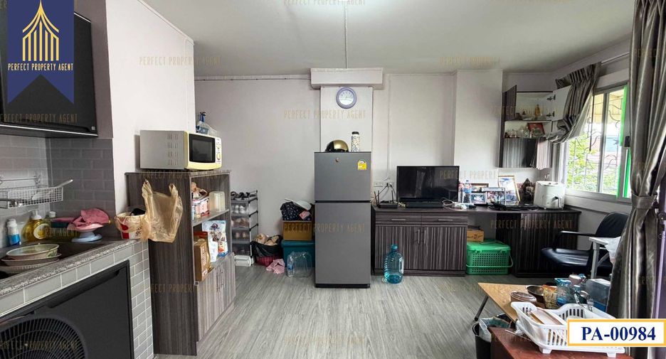 For sale 2 bedrooms condo in Bang Kapi, Bangkok