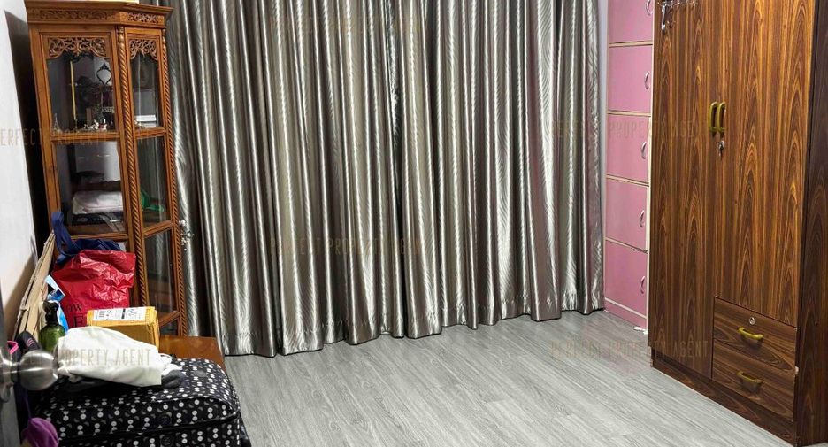 For sale 2 bedrooms condo in Bang Kapi, Bangkok