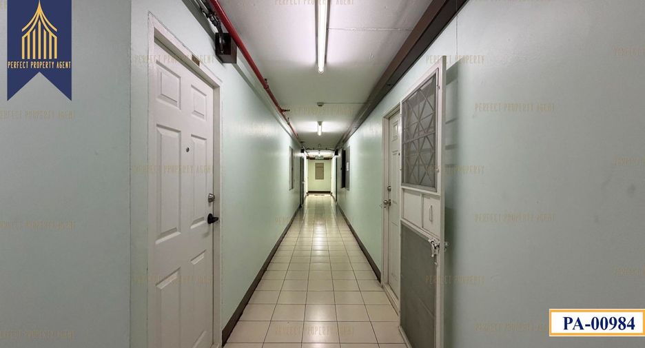 For sale 2 bedrooms condo in Bang Kapi, Bangkok