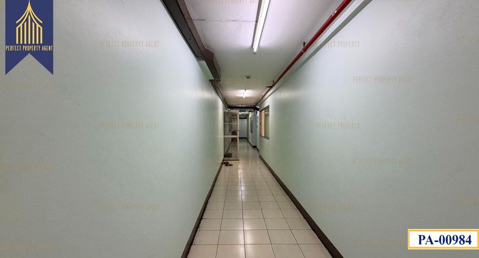 For sale 2 bedrooms condo in Bang Kapi, Bangkok