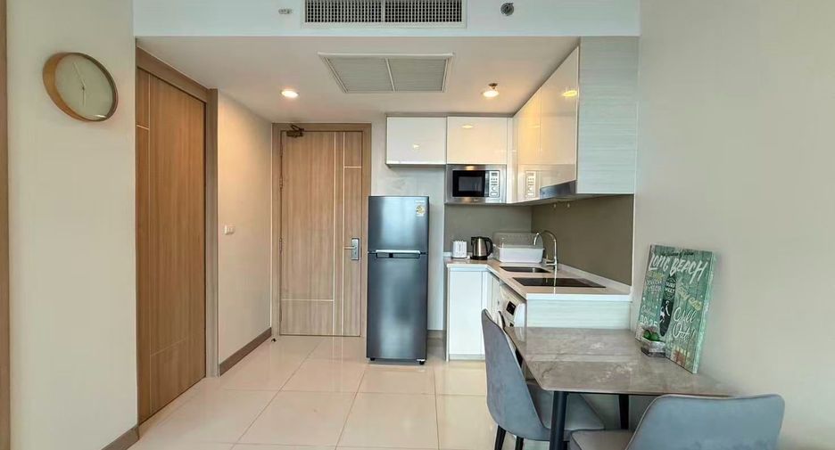 For sale 1 bed condo in Bang Lamung, Chonburi