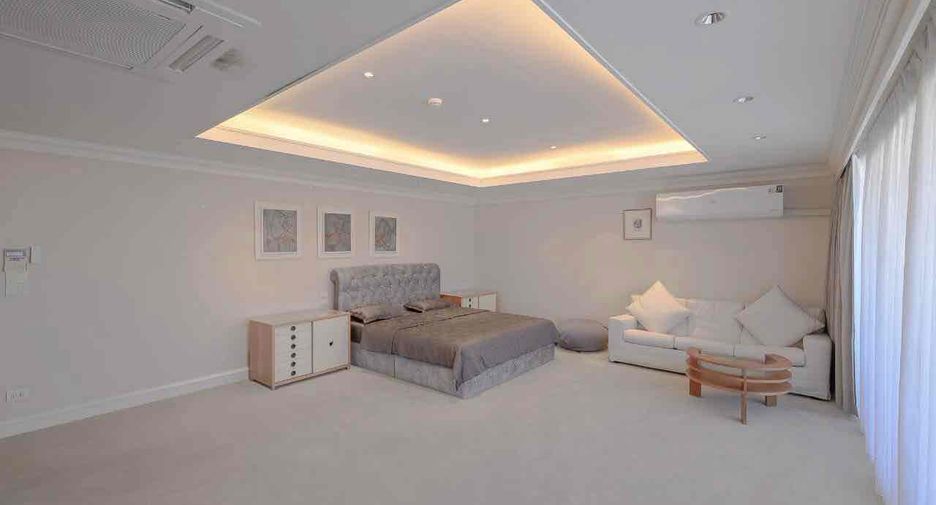 Condo en venta de 4 habitaciones en Watthana, Bangkok