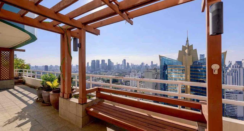Condo en venta de 4 habitaciones en Watthana, Bangkok