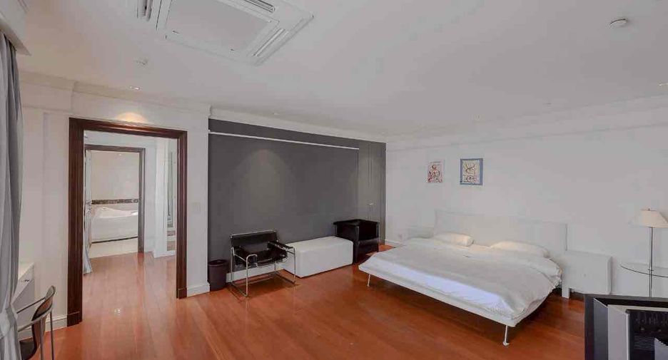 Condo en venta de 4 habitaciones en Watthana, Bangkok