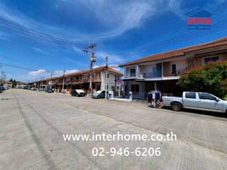 For sale 3 bedrooms townhouse in Mueang Samut Sakhon, Samut Sakhon