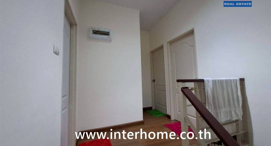 For sale 3 bedrooms townhouse in Mueang Samut Sakhon, Samut Sakhon
