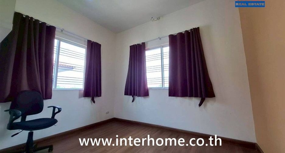 For sale 3 bedrooms townhouse in Mueang Samut Sakhon, Samut Sakhon