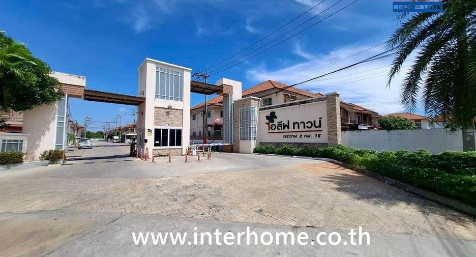 For sale 3 bedrooms townhouse in Mueang Samut Sakhon, Samut Sakhon