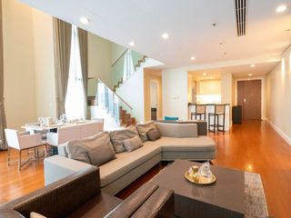 À louer 3 chambres condo à Khlong Toei, Bangkok