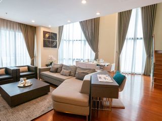 À louer 3 chambres condo à Khlong Toei, Bangkok