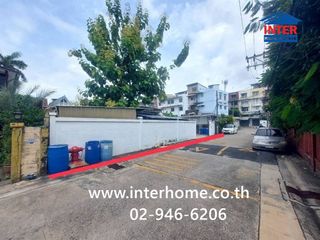 For sale land in Phra Khanong, Bangkok