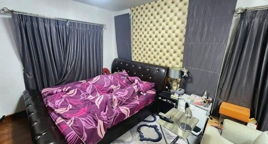 For rent 4 bedrooms house in Bang Bua Thong, Nonthaburi