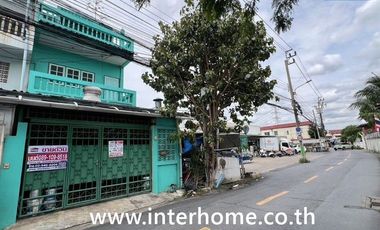 Casa adosada en venta de 4 habitaciones en Mueang Nonthaburi, Nonthaburi