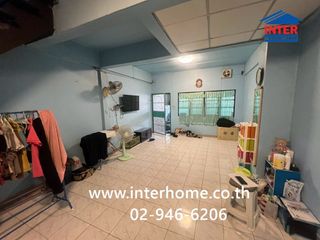 À vendre 2 chambres maison de ville à Phra Pradaeng, Samut Prakan