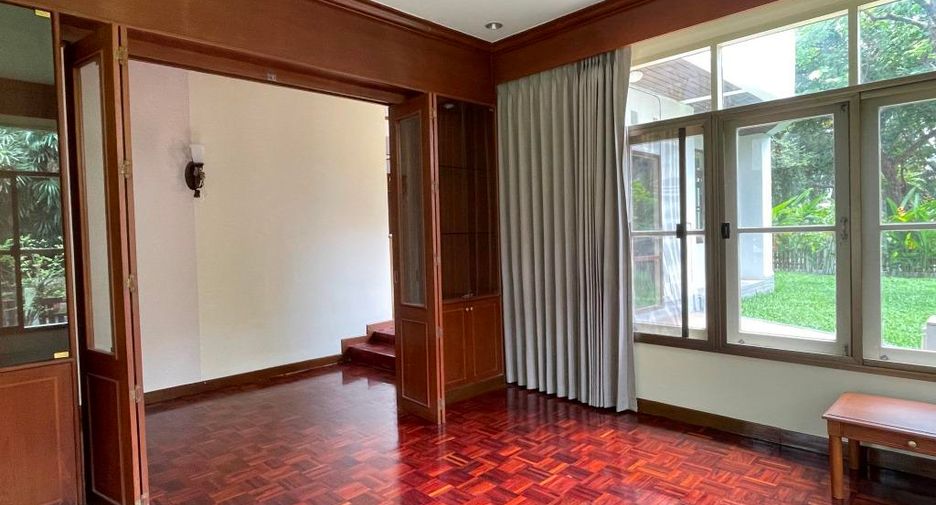 出租 和 出售 5 卧室 独立屋 在 Chatuchak, 曼谷