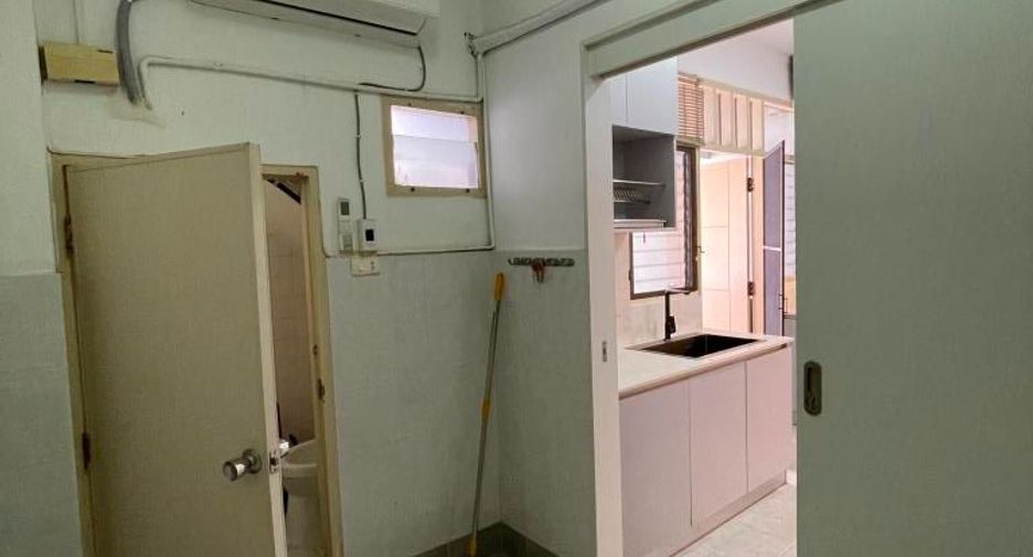 出租 和 出售 5 卧室 独立屋 在 Chatuchak, 曼谷